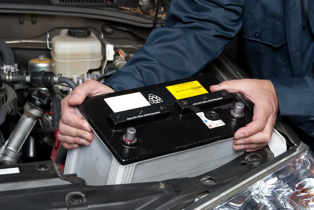 Groux Garage - camping-car et voiture - Recharge ou remplacement de batterie pour camping-car